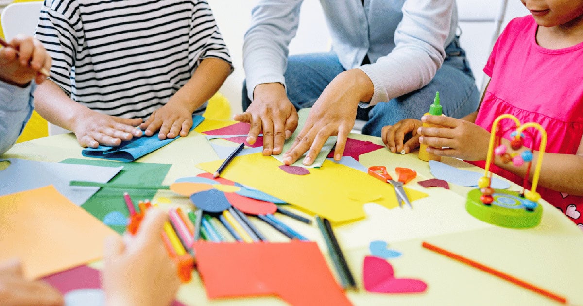 Children busy with arts class